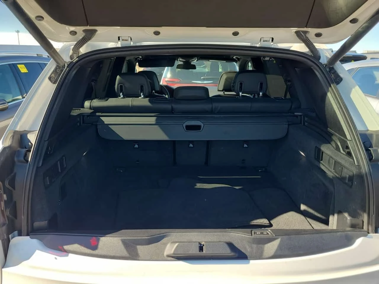 BMW X5 XDRIVE40I| HARMAN KARDON| PANO| HEAD-UP| 360| , снимка 13 - Автомобили и джипове - 54096870