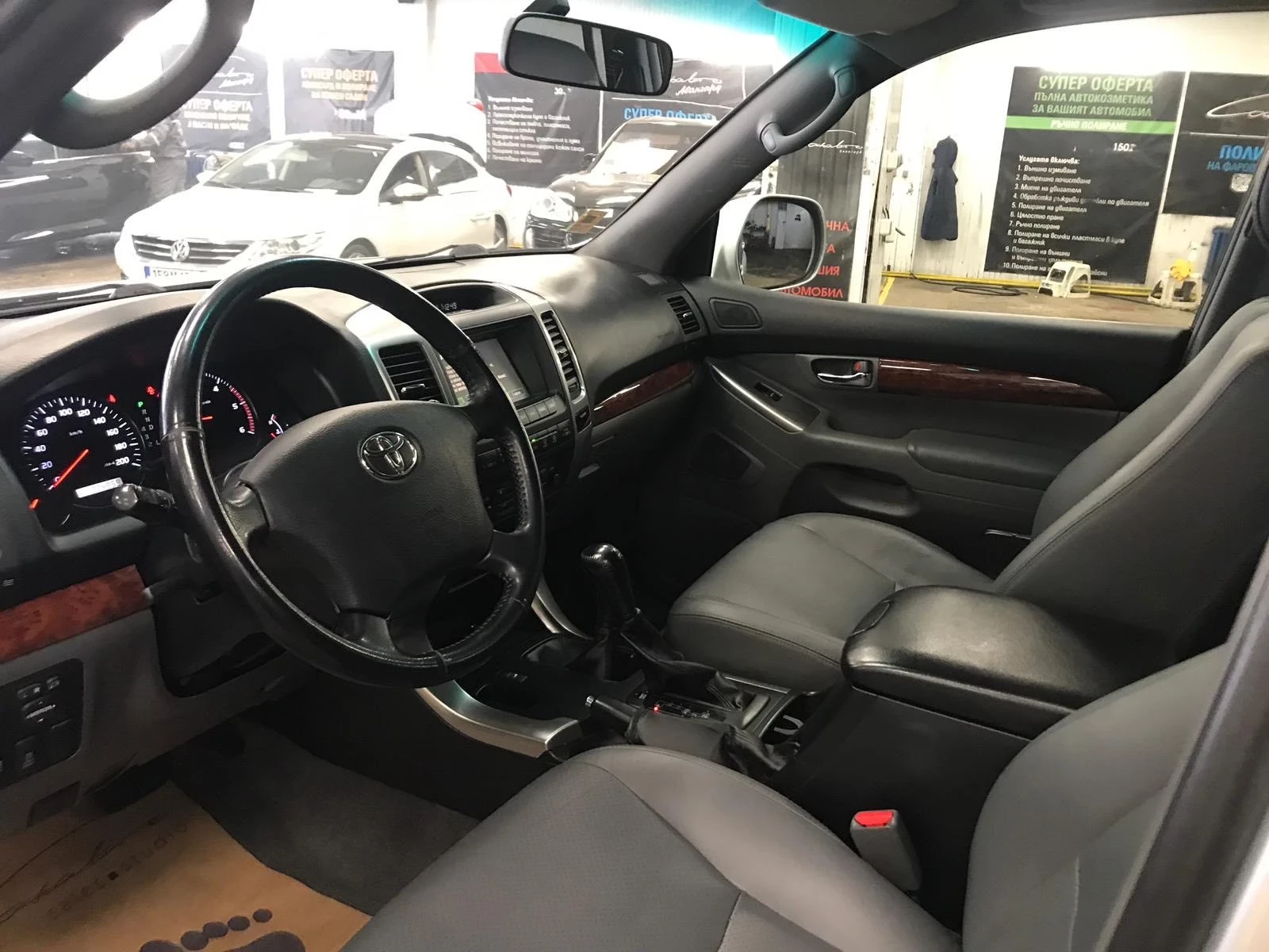 Toyota Land cruiser 3.0 D-4D 173 к.с, снимка 6 - Автомобили и джипове - 54168075