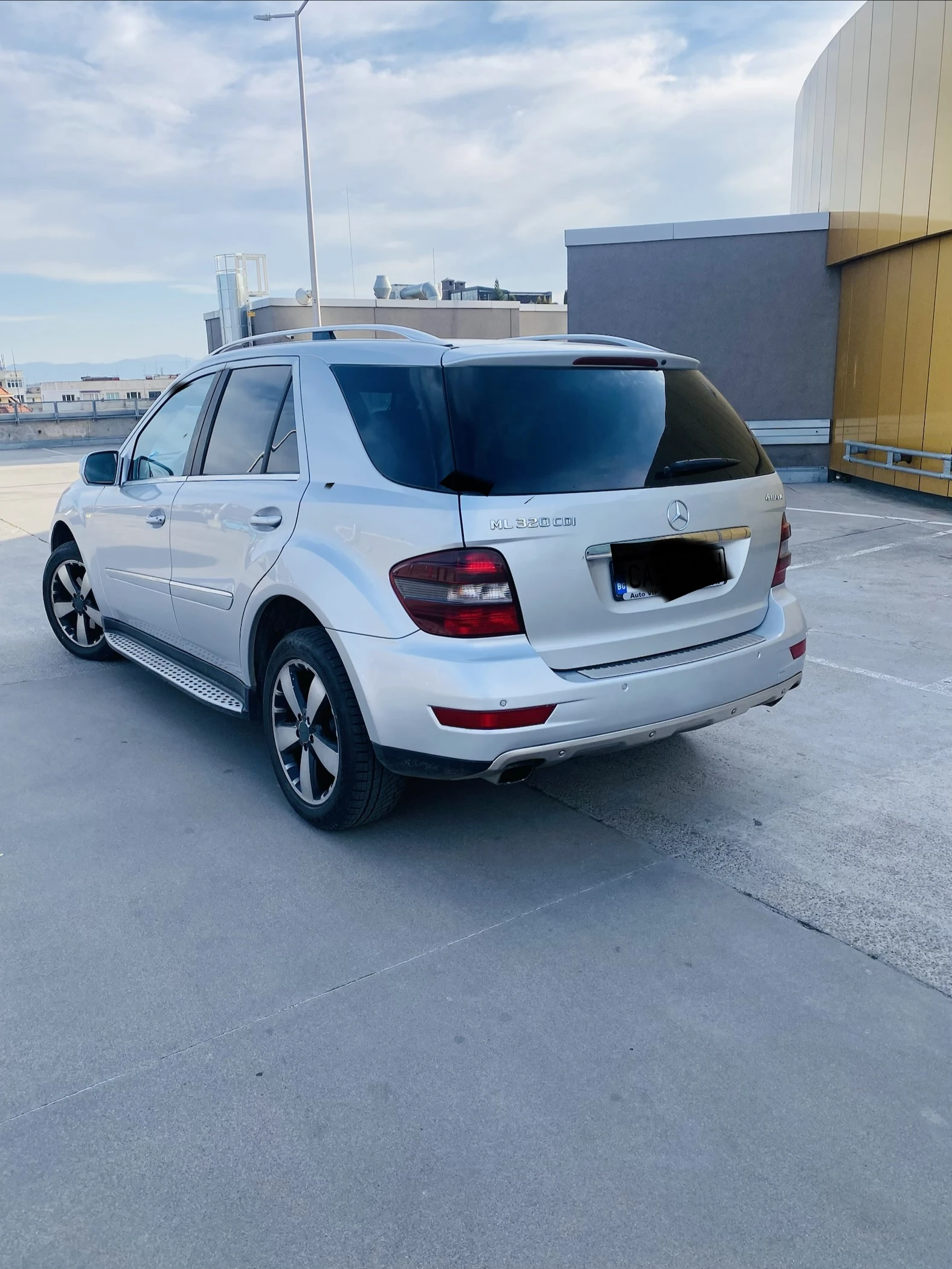 Mercedes-Benz ML 320 CDI, снимка 6 - Автомобили и джипове - 54350658