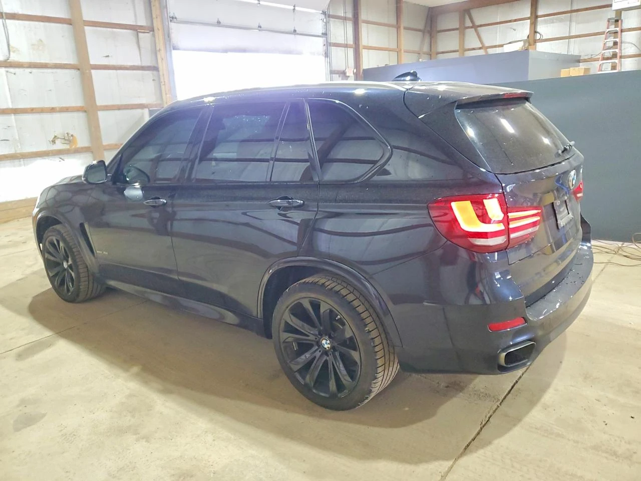 BMW X5 xDrive35i, снимка 2 - Автомобили и джипове - 54659142