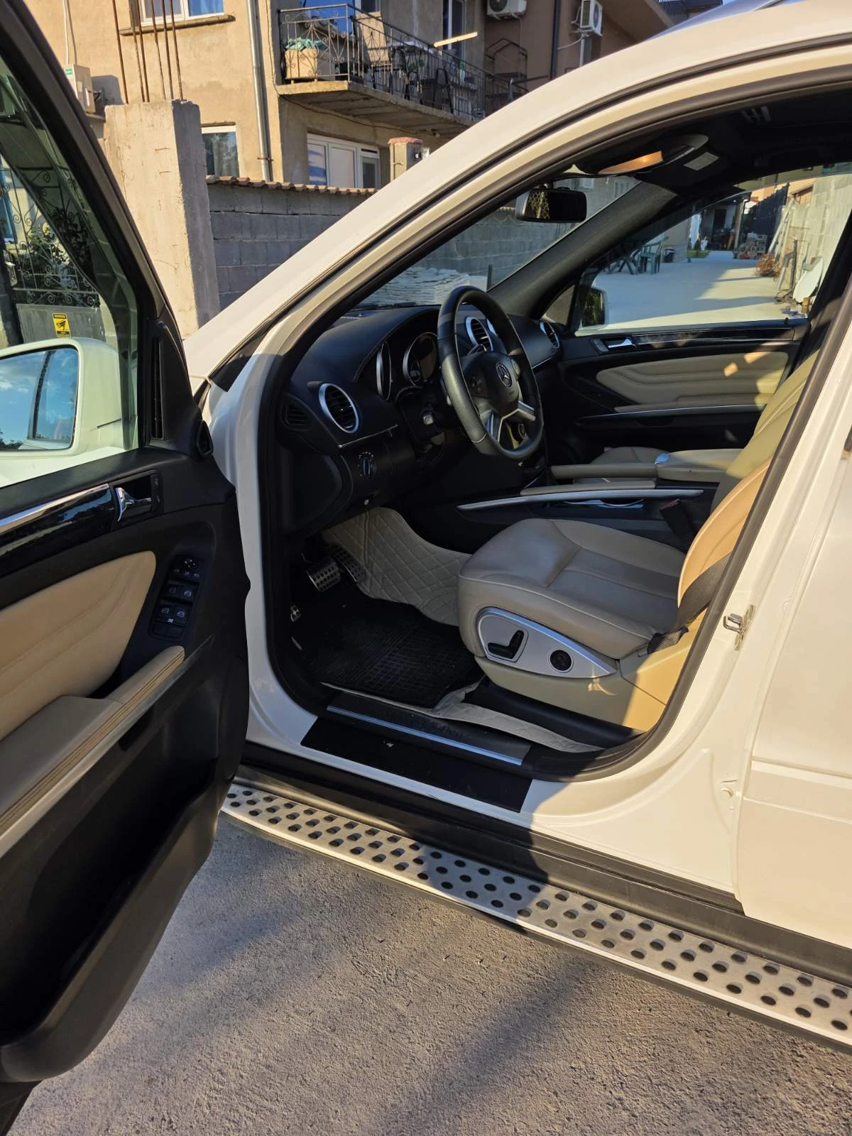 Mercedes-Benz ML 350, снимка 7 - Автомобили и джипове - 54743037