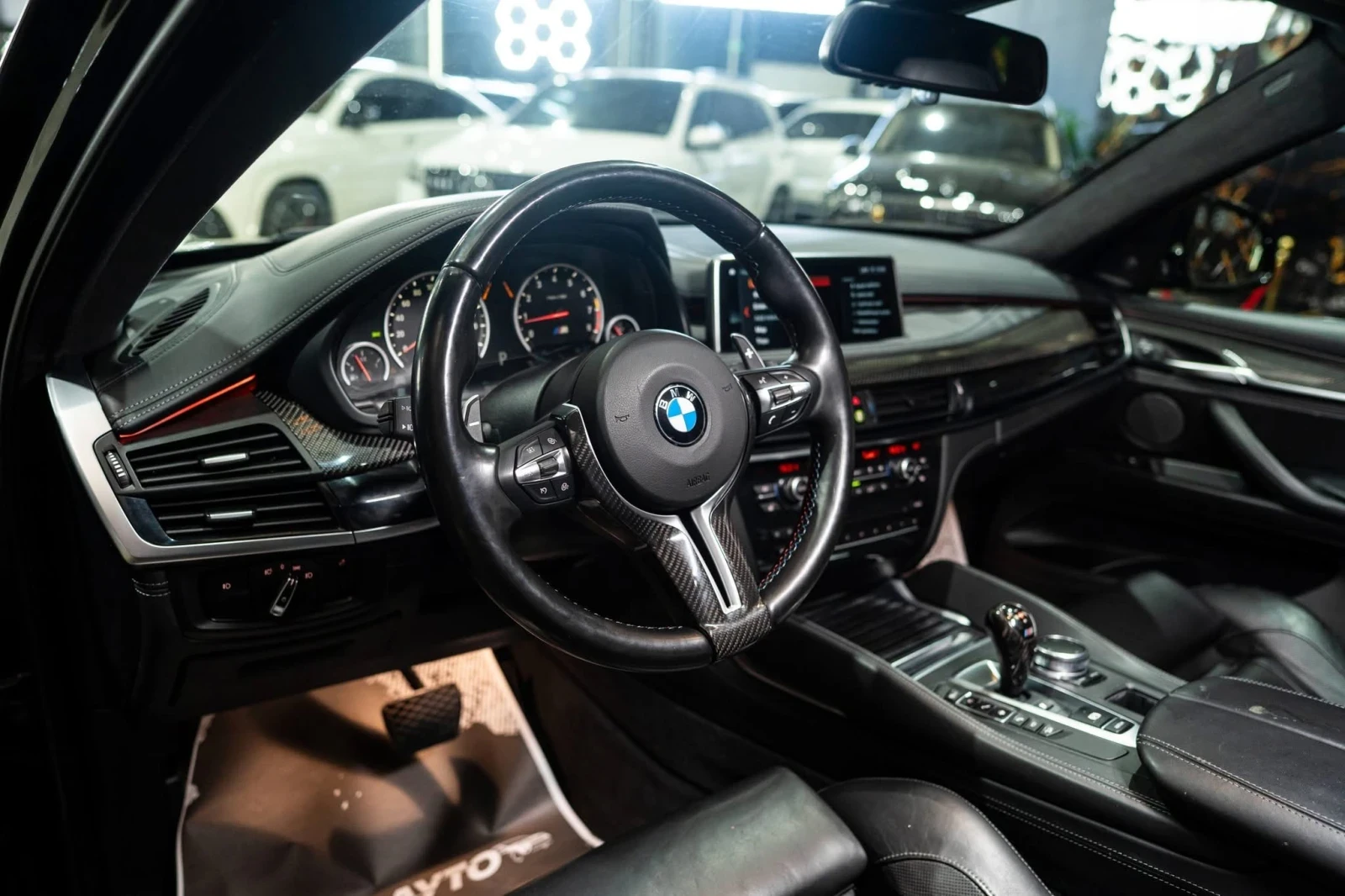 BMW X6 M LED CARBON H&K HUD ЛИЗИНГ 100%, снимка 12 - Автомобили и джипове - 55711688