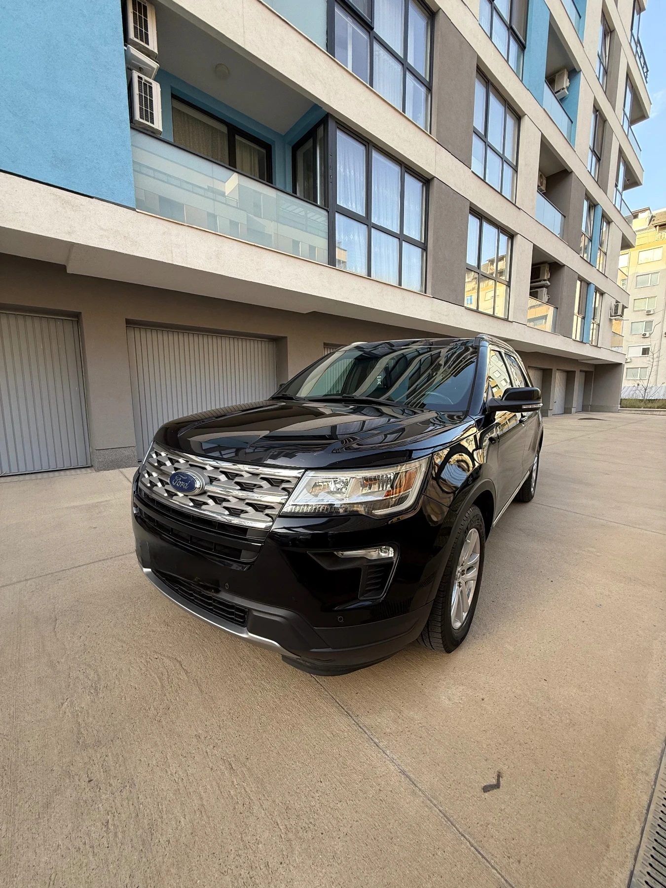 Ford Explorer, снимка 2 - Автомобили и джипове - 55878828