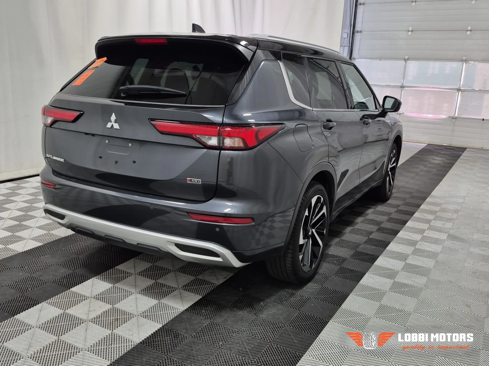 Mitsubishi Outlander, снимка 3 - Автомобили и джипове - 55928995