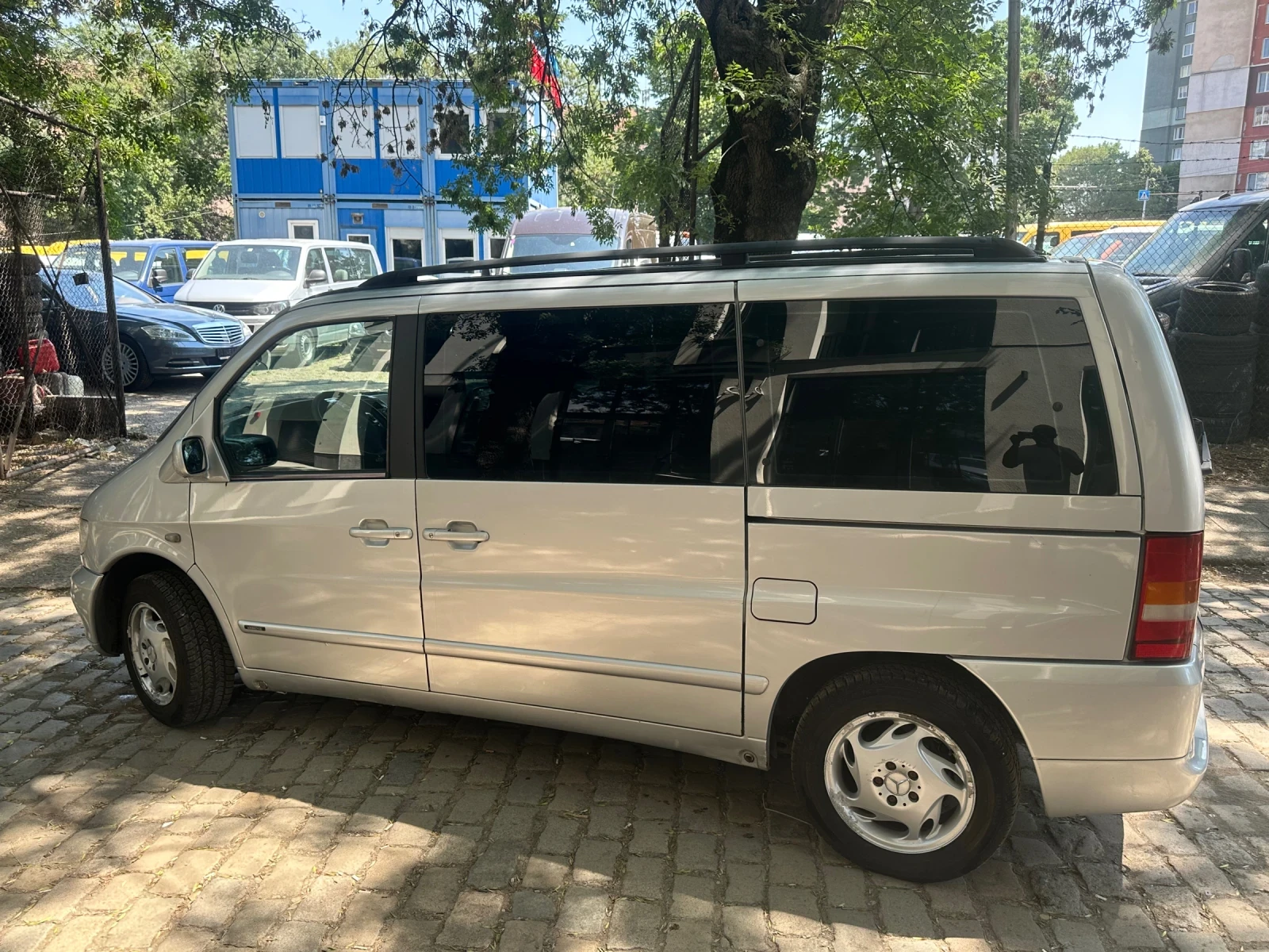 Mercedes-Benz V 220 CDI Ambiente - изображение 3
