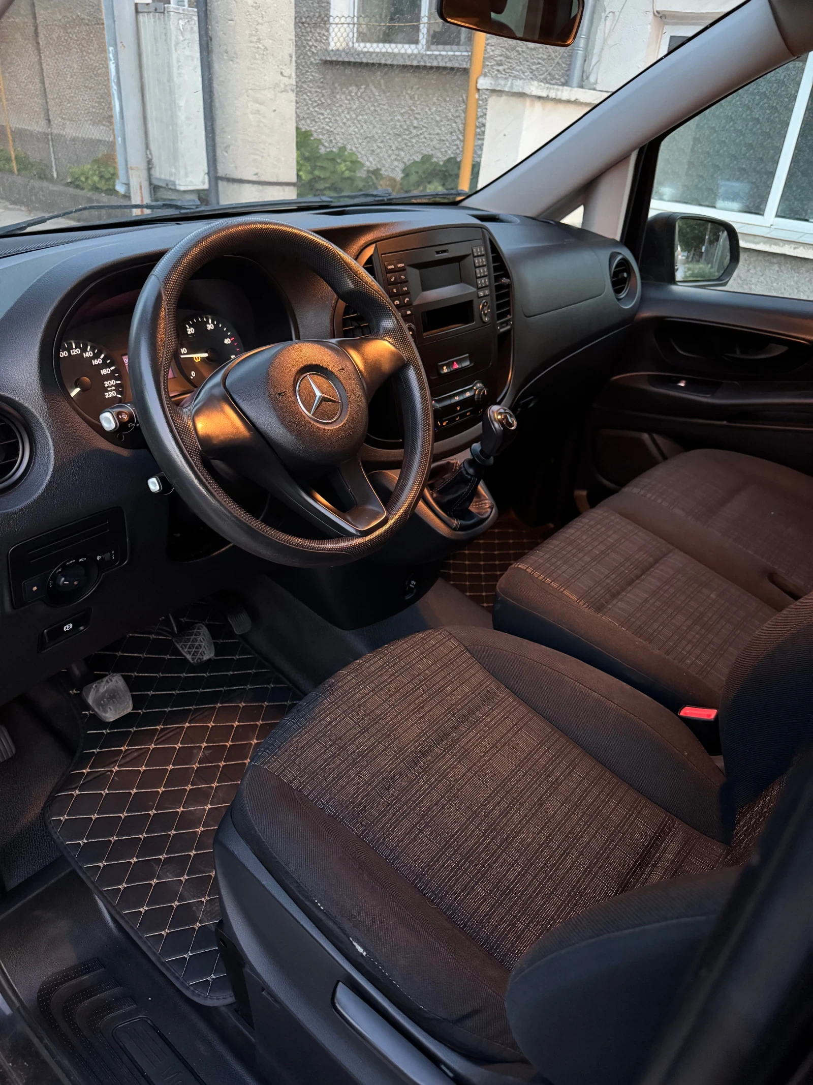Mercedes-Benz Vito 114 Tourer Long - изображение 10