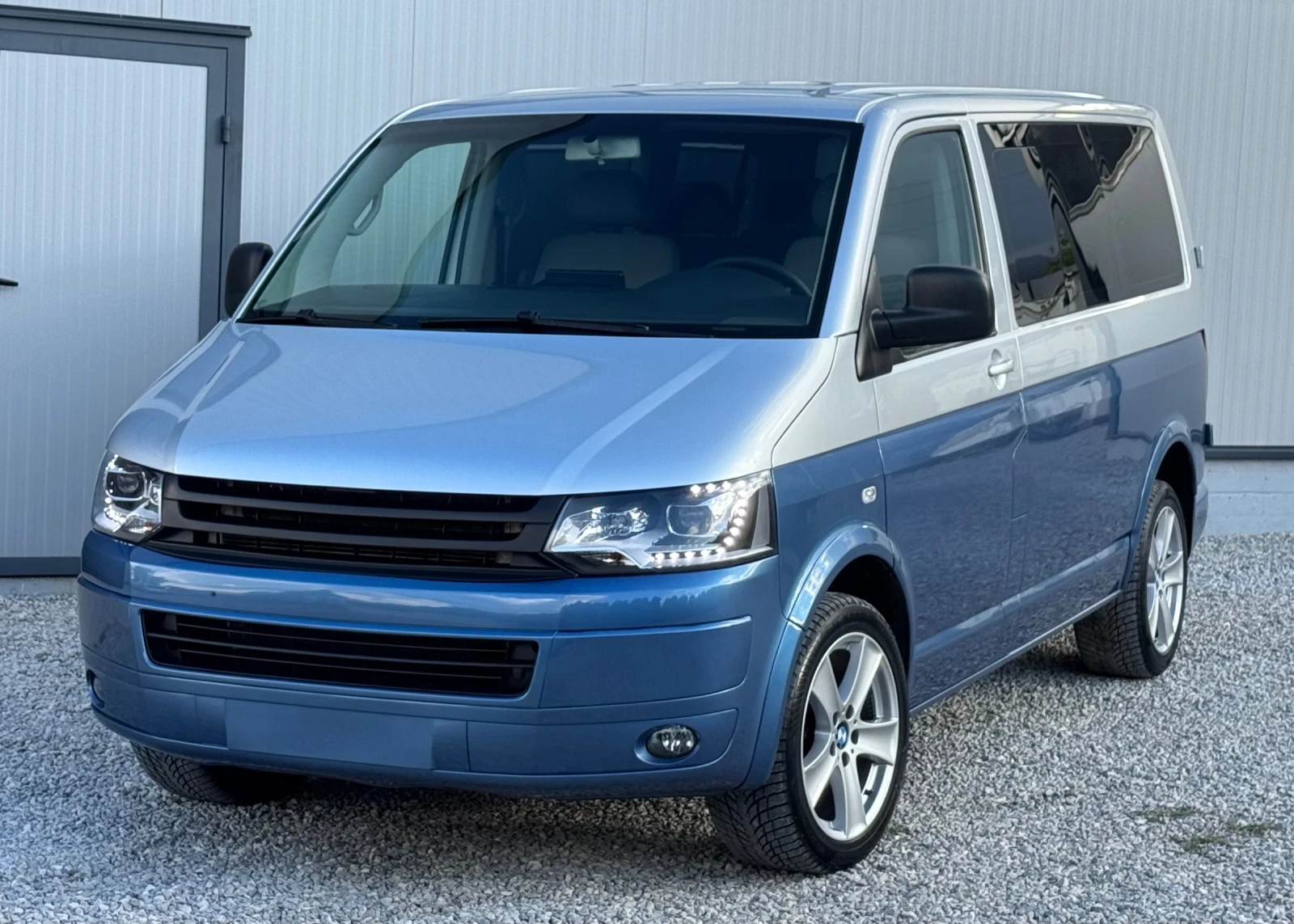 VW Caravelle * 4motion* CarPlay* 