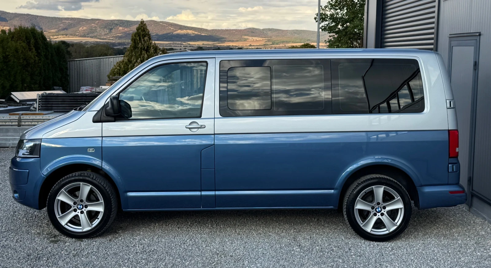 VW Caravelle * 4motion* CarPlay* , снимка 6 - Бусове и автобуси - 56541349