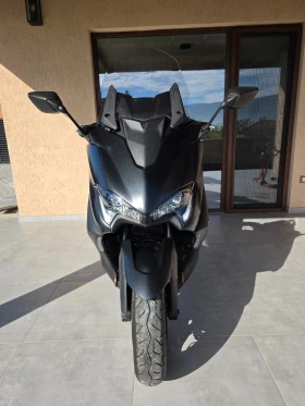  Yamaha T-max