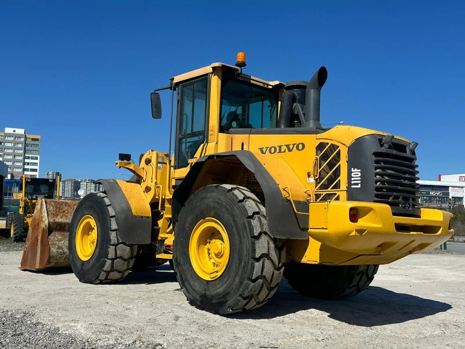 Челен товарач Volvo L110F, снимка 15 - Индустриална техника - 54623174