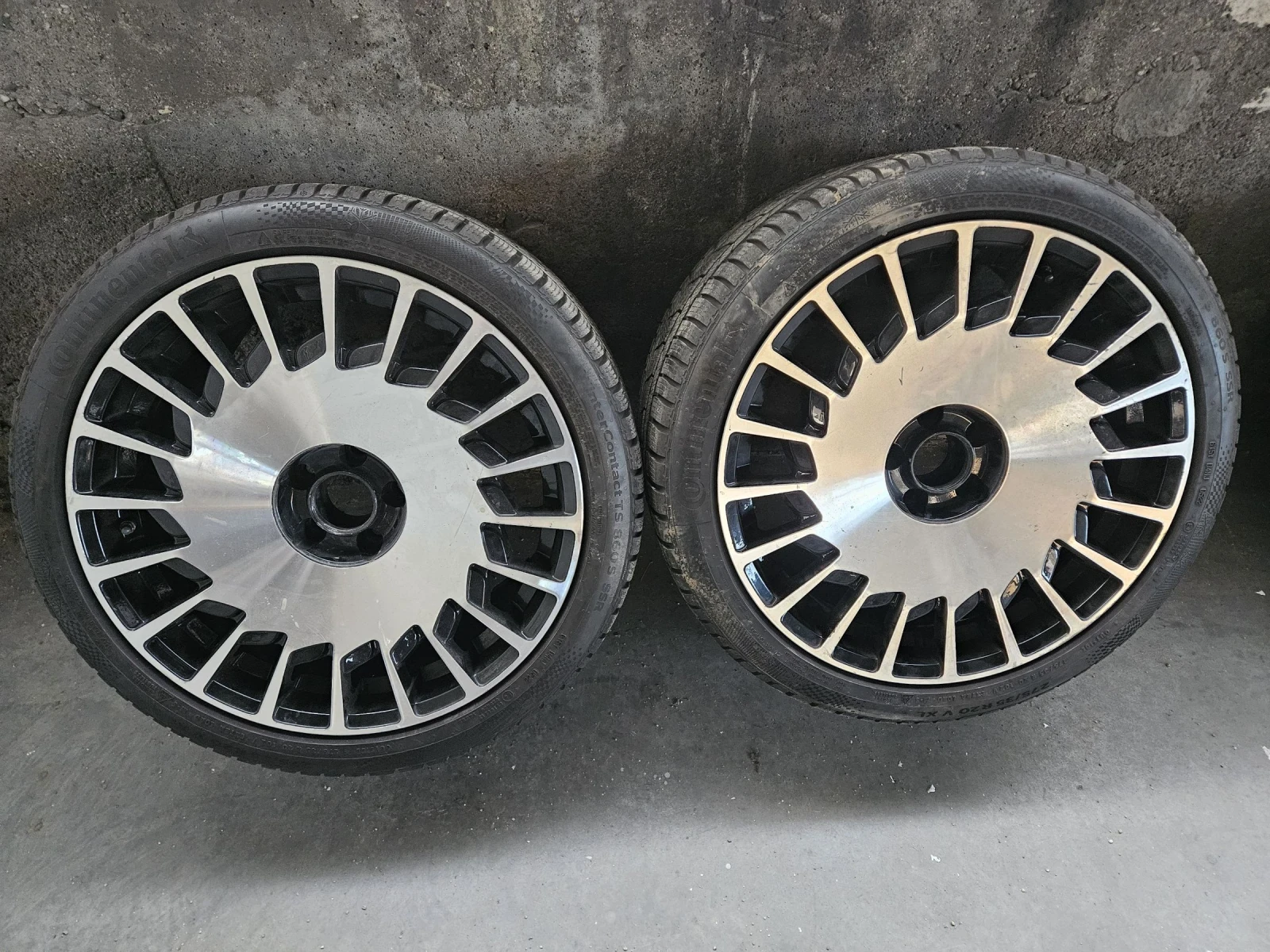 Гуми с джанти Continental 275/35R20