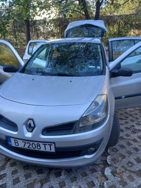 Renault Clio 1.6, снимка 2