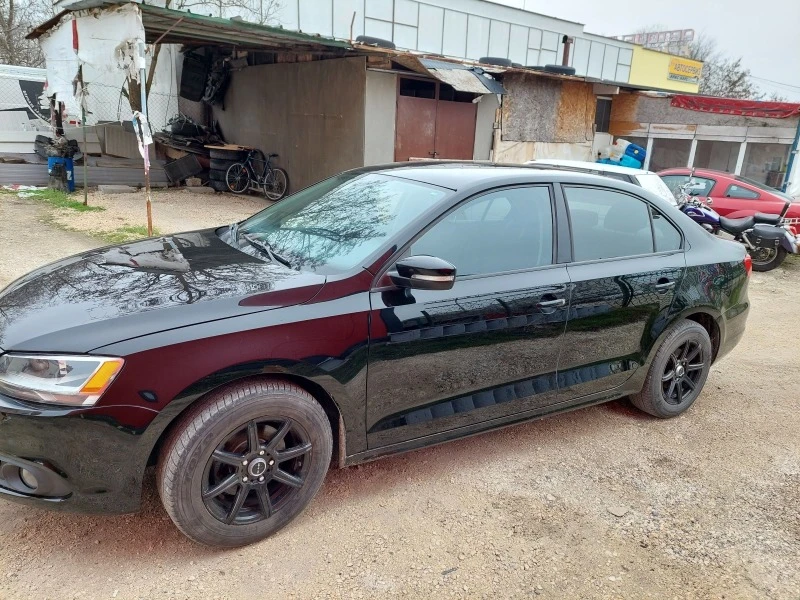 VW Jetta, снимка 2 - Автомобили и джипове - 46878932