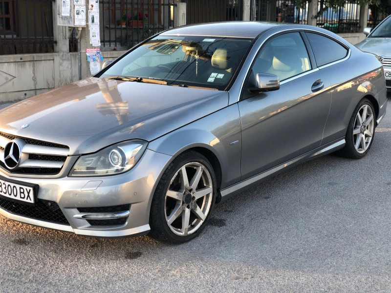 Mercedes-Benz C 220 220, снимка 3 - Автомобили и джипове - 47682458