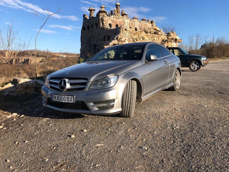 Mercedes-Benz C 220 220, снимка 8 - Автомобили и джипове - 47682458