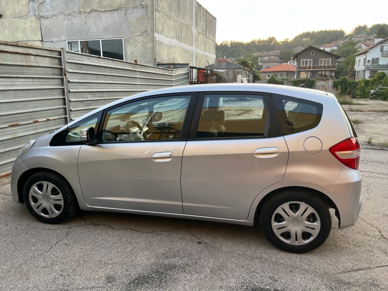 Honda Jazz 1.4i Euro 5-FACELIFT, снимка 8 - Автомобили и джипове - 47154059