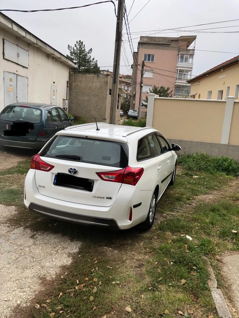 Toyota Auris, снимка 4 - Автомобили и джипове - 47453170