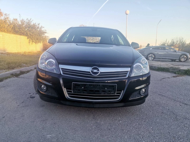 Opel Astra FACE/1.6i/ПЕРФЕКТЕН, снимка 2 - Автомобили и джипове - 48597900