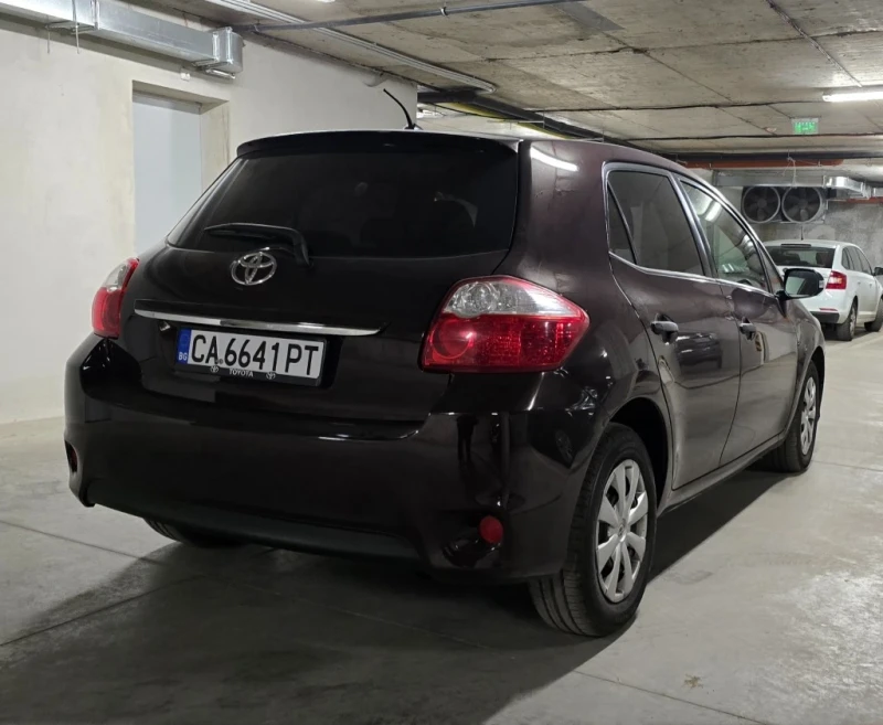 Toyota Auris, снимка 7 - Автомобили и джипове - 48930207