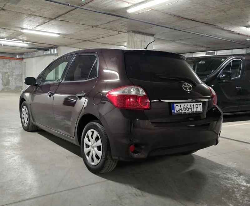 Toyota Auris, снимка 6 - Автомобили и джипове - 48930207