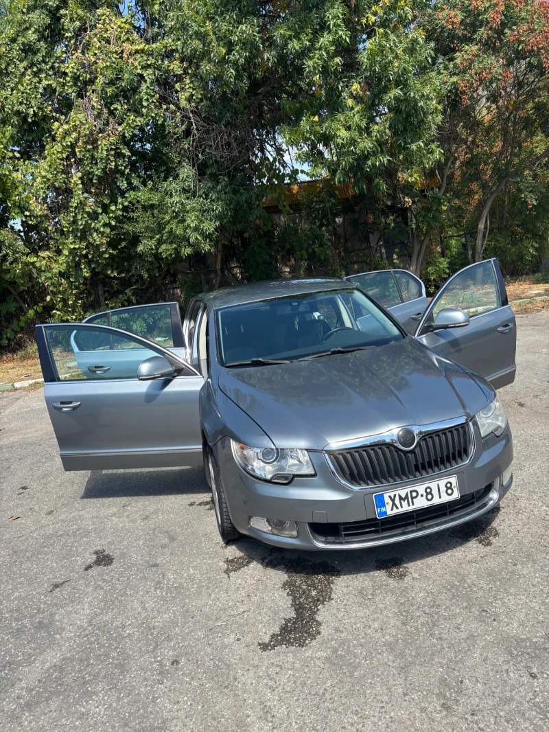 Skoda Superb, снимка 1 - Автомобили и джипове - 49230681