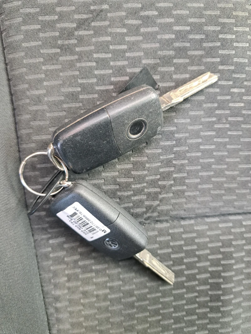 VW Golf Plus 1, 6 tdi , снимка 17 - Автомобили и джипове - 51955479