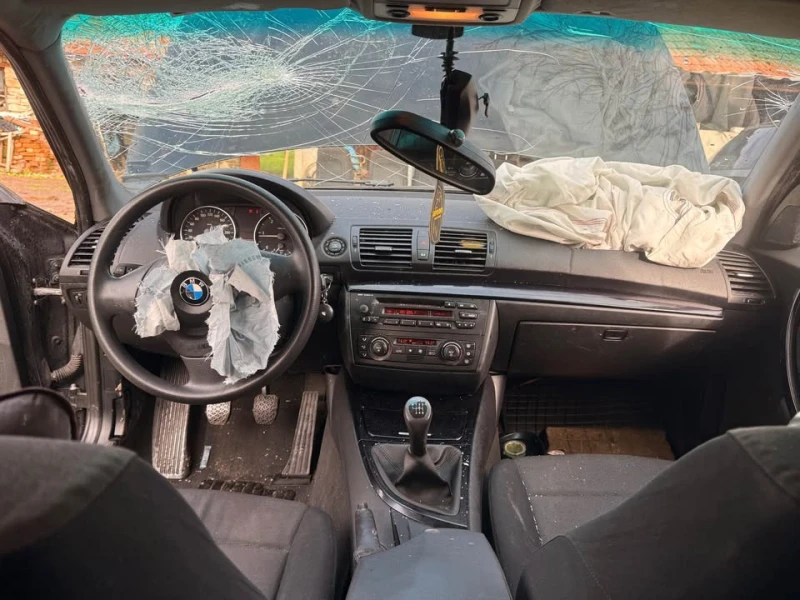 BMW 118 1.8d 122кс на части, снимка 6 - Автомобили и джипове - 52617259