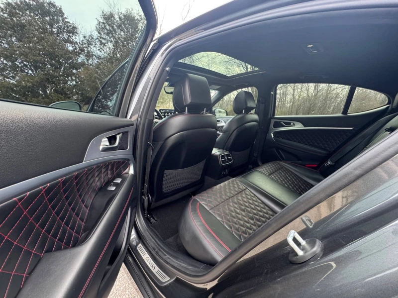 Genesis G70 * 3.3T Sport AWD Вземи на изплащане от 548лв на м., снимка 12 - Автомобили и джипове - 52639520