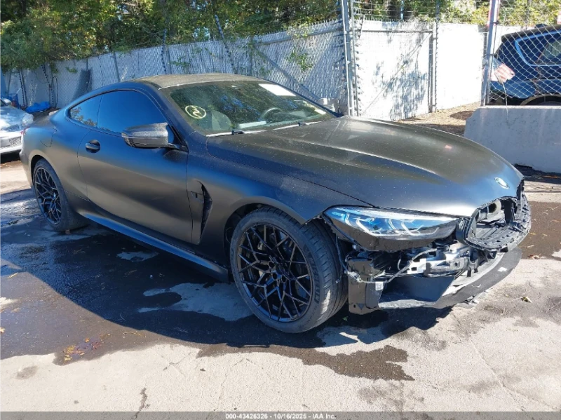 BMW M8 COMPETITION* SOFTCLOSE* Harman/kardon, снимка 5 - Автомобили и джипове - 52742397