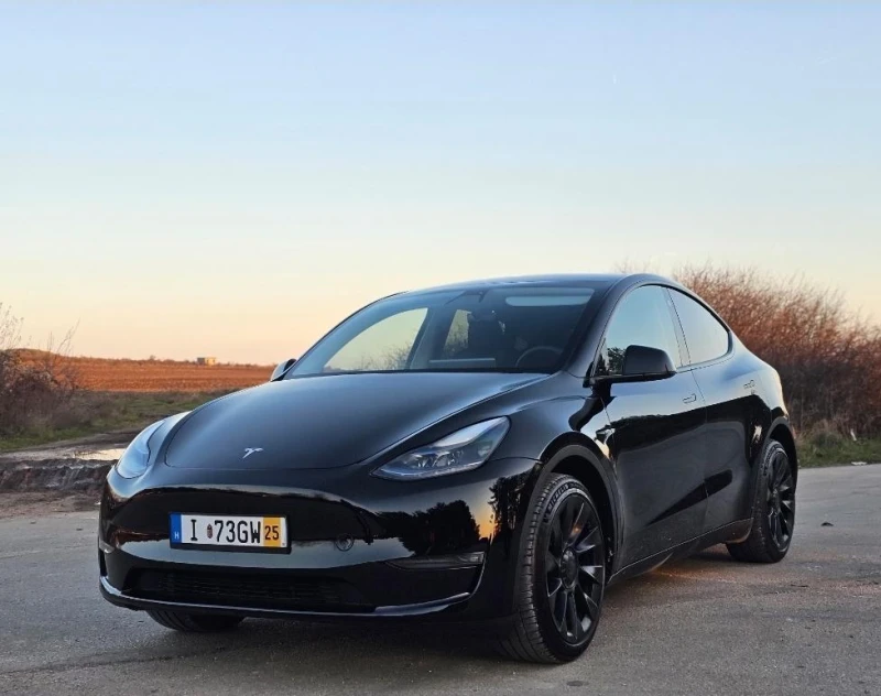 Tesla Model Y Като Нова, 2024 с Гаранция