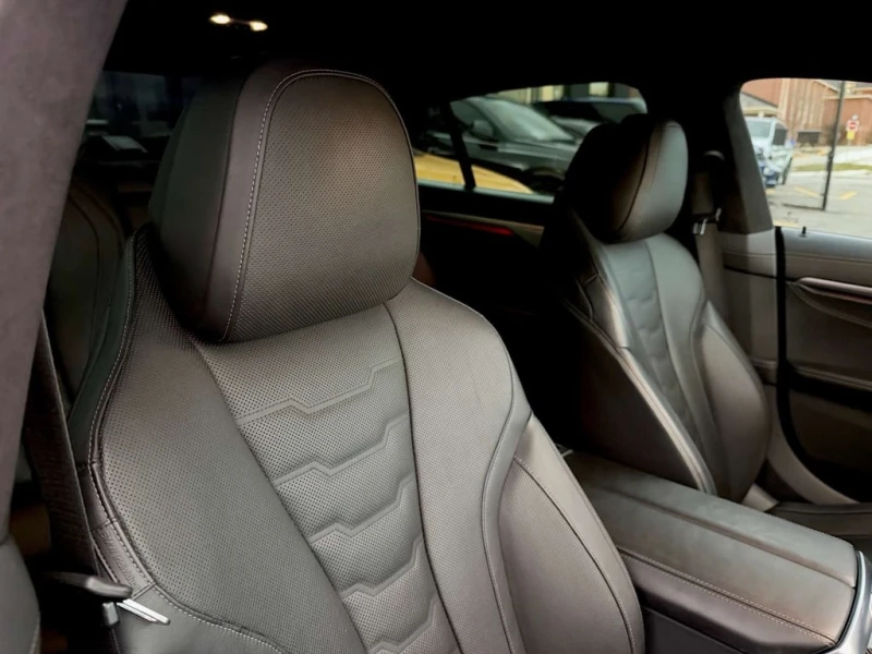 BMW 850 * CARFAX * БЕЗ ПЪРВОНАЧАЛНА ВНОСКА, снимка 14 - Автомобили и джипове - 53102737