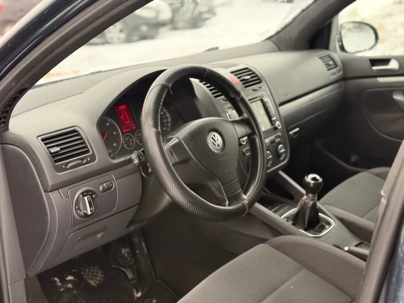 VW Golf 1.9 TDI 105HP 6ск, снимка 9 - Автомобили и джипове - 53131664