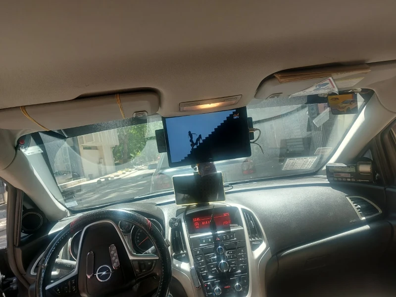 Opel Astra, снимка 7 - Автомобили и джипове - 53208298