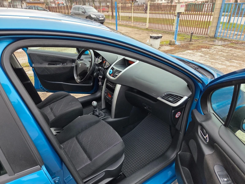 Peugeot 207 1.6HDI Bussines stile 5dr Euro4, снимка 13 - Автомобили и джипове - 53327801