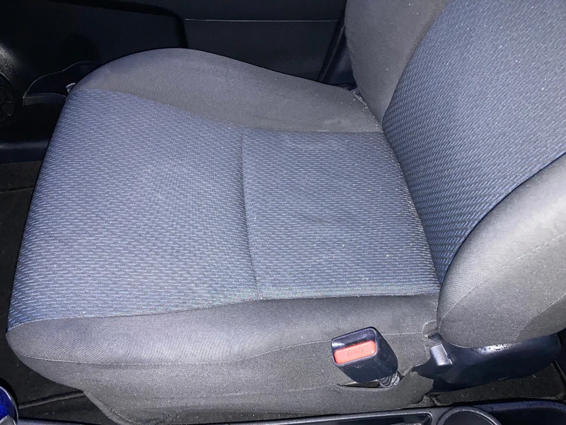 Toyota Yaris 1.5 75ks Hibrid Avtomat 150000km Original, снимка 15 - Автомобили и джипове - 53419798