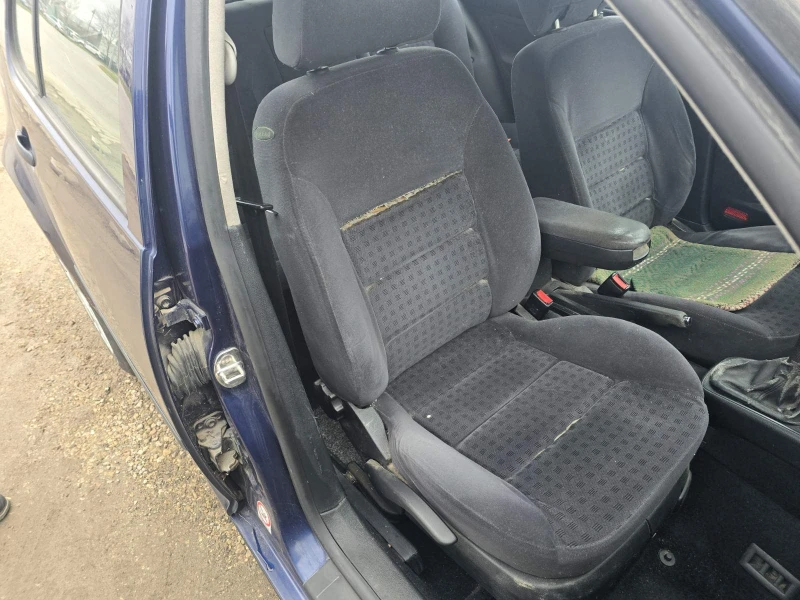 VW Golf 1.6i/105hp/ПЕРФЕКТЕН, снимка 10 - Автомобили и джипове - 53439054