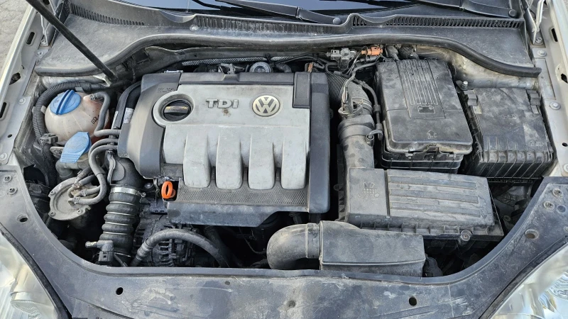 VW Golf 2.0 GT..SPORT - 10600 лв. - 98072648 | Car24.bg