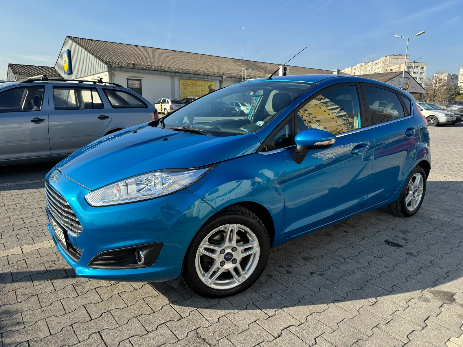 Ford Fiesta 1.4i 16V GAS - изображение 2