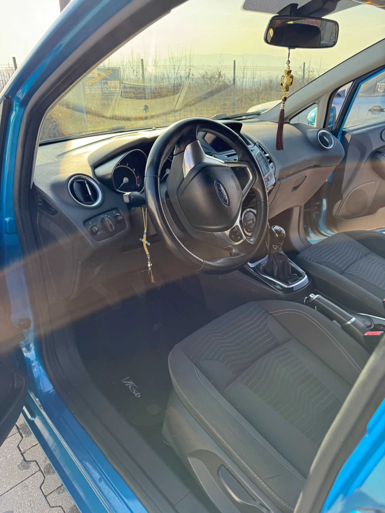 Ford Fiesta 1.4i 16V GAS - изображение 6