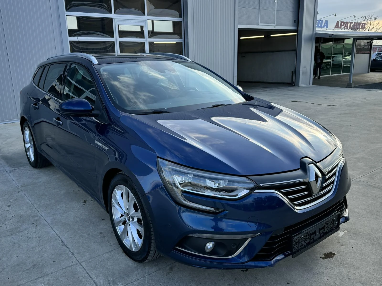 Renault Megane 1.5* 110ps* АВТОМАТ* НАВИ* LED* Head Up*  - изображение 7