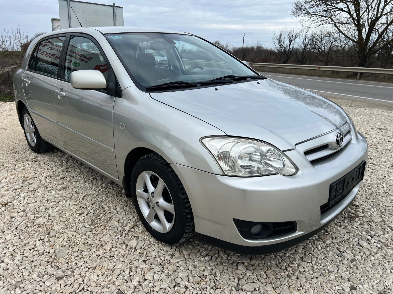 Toyota Corolla 1.6 VVTi/110p.s-Facelift - изображение 2