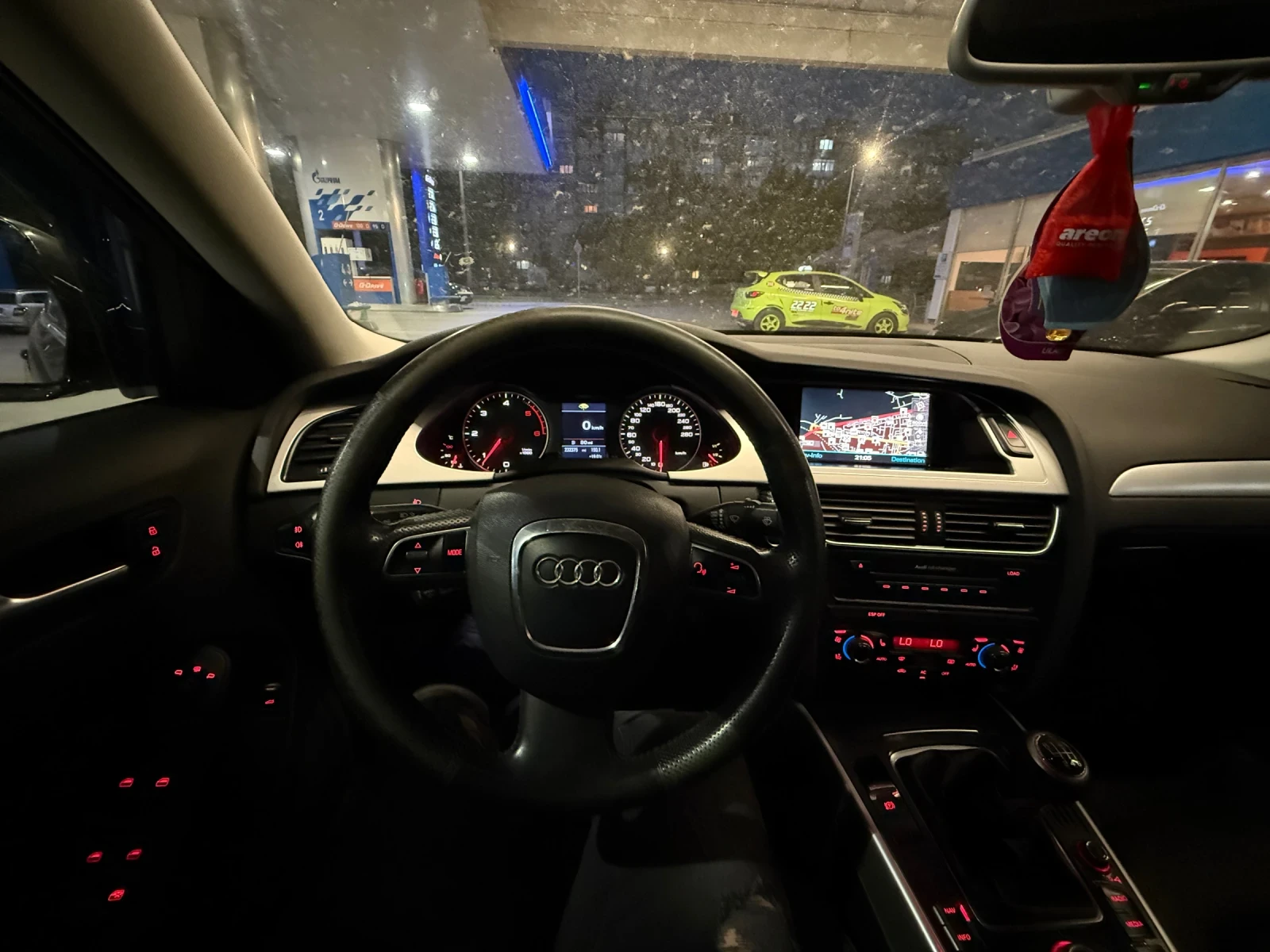 Audi A4 2.0TDI* LED* Подгрев - изображение 8