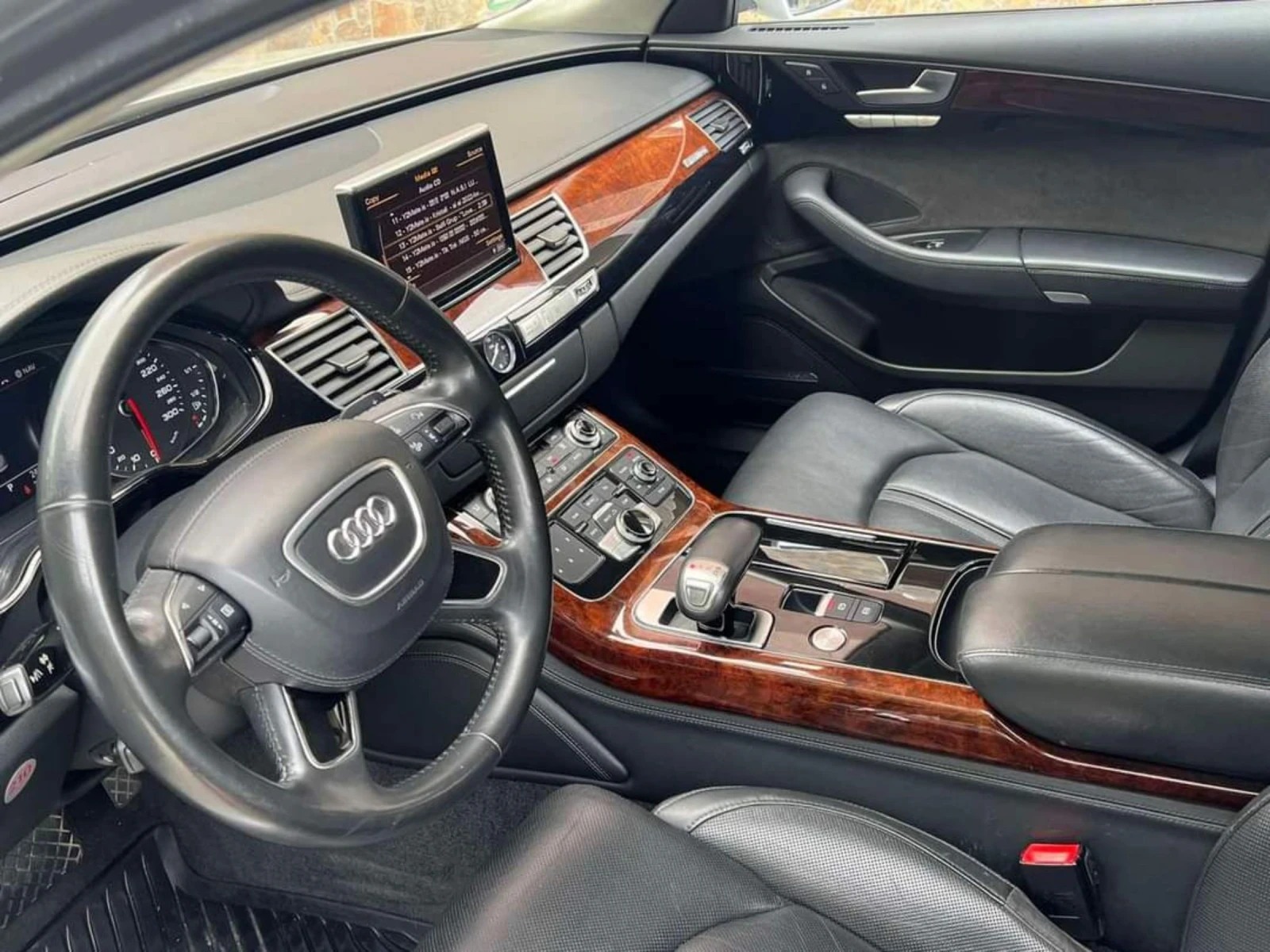 Audi A8 4.2TDI* ДИСТРОНИК* МАСАЖ* ОБДУХ* BOSE* АЛКАНТАРА*  - изображение 8