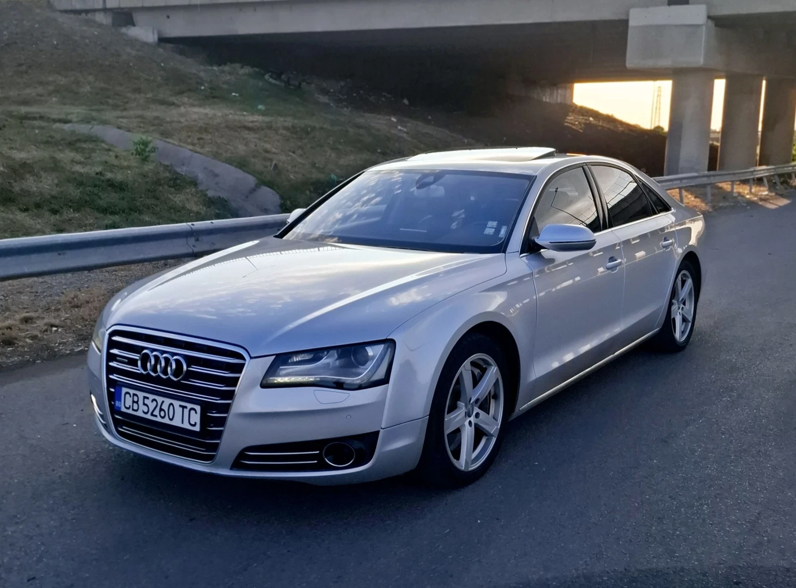 Audi A8 4.2TDI* ДИСТРОНИК* МАСАЖ* ОБДУХ* BOSE* АЛКАНТАРА*  - изображение 2