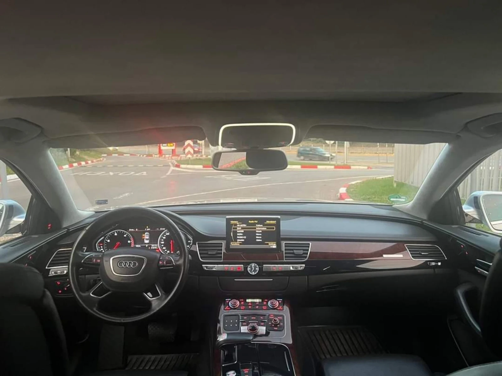Audi A8 4.2TDI* ДИСТРОНИК* МАСАЖ* ОБДУХ* BOSE* АЛКАНТАРА*  - изображение 7