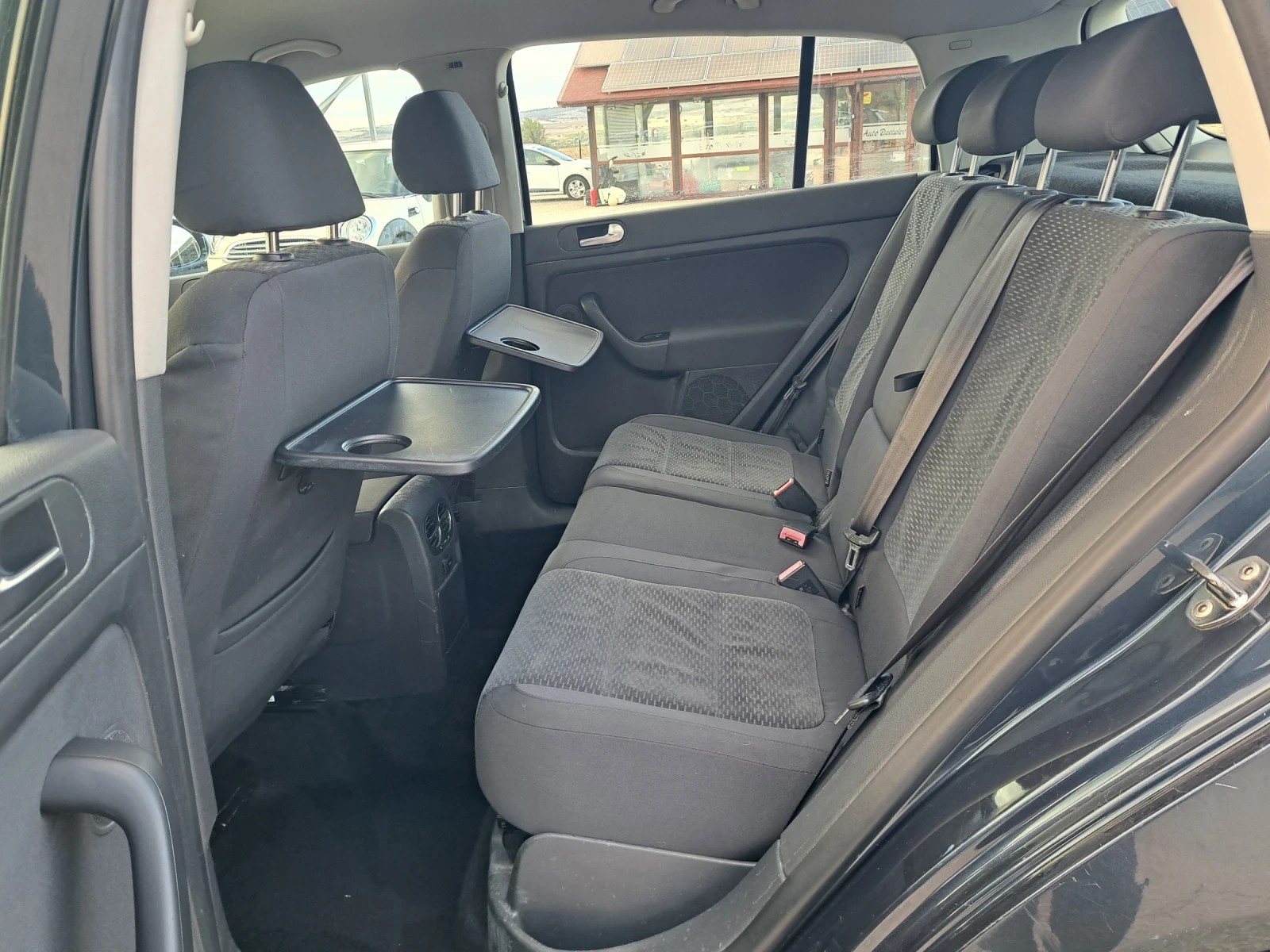 VW Golf Plus 1, 6 tdi  | Mobile.bg — изображение 12