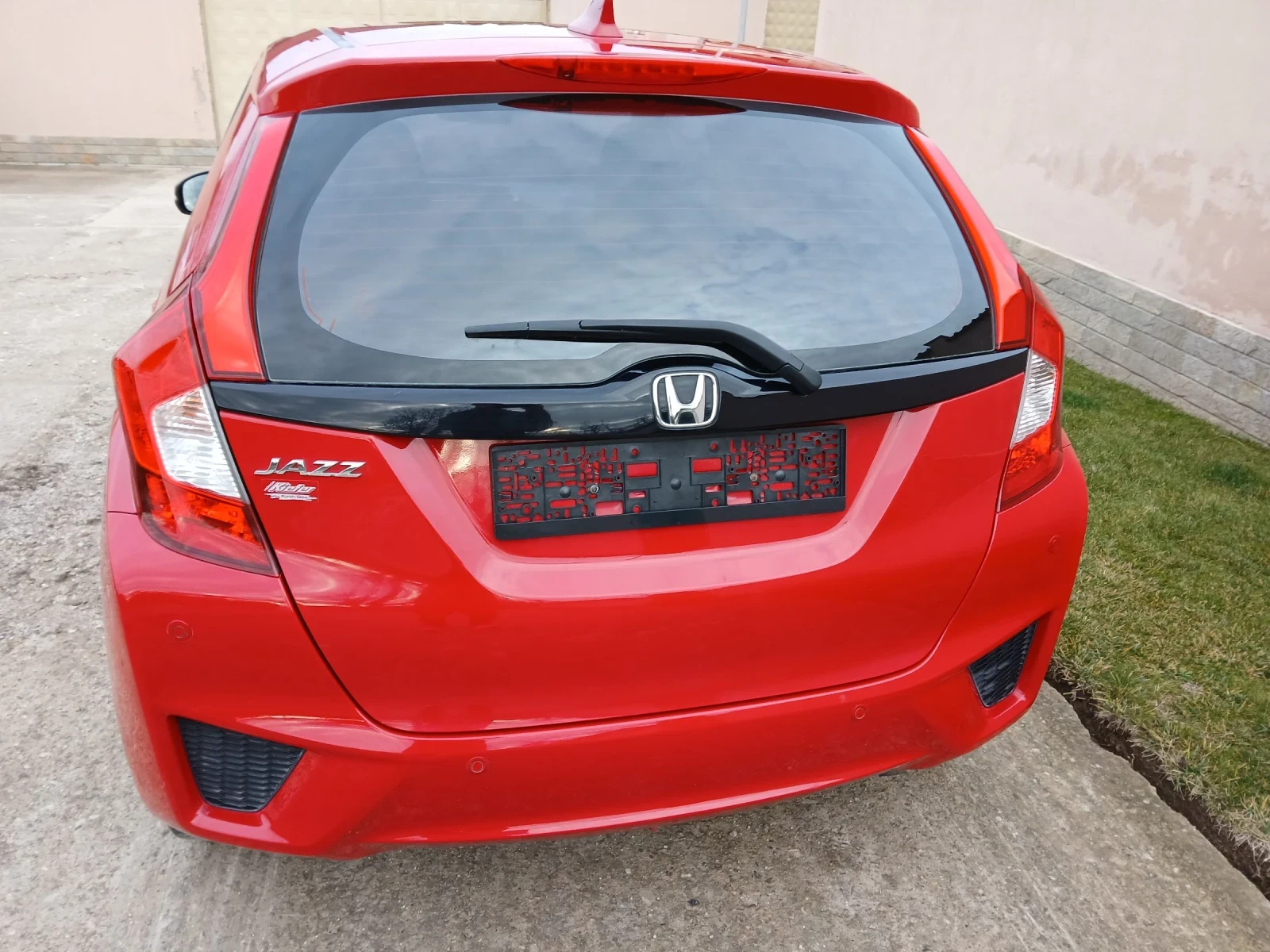 Honda Jazz 1.3 - изображение 6