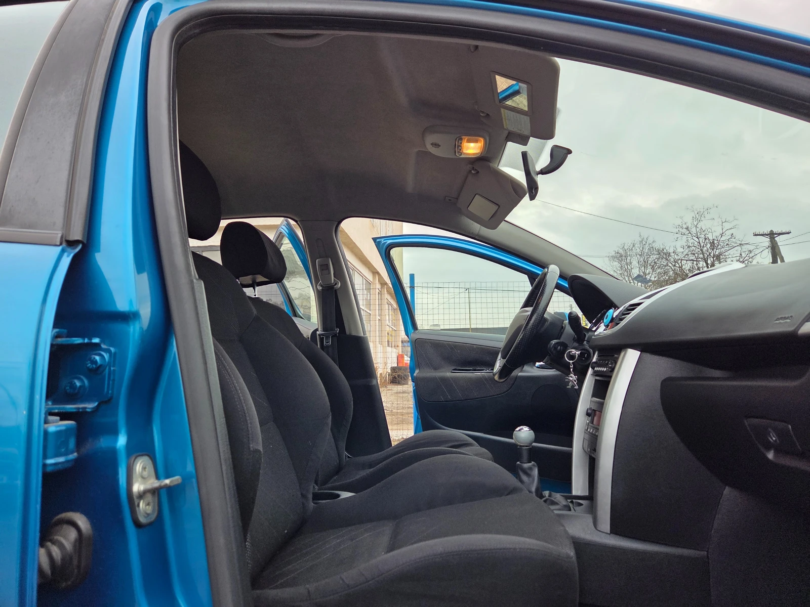 Peugeot 207 1.6HDI Bussines stile Hachback 5dr Euro4 | Mobile.bg � ����������� 13