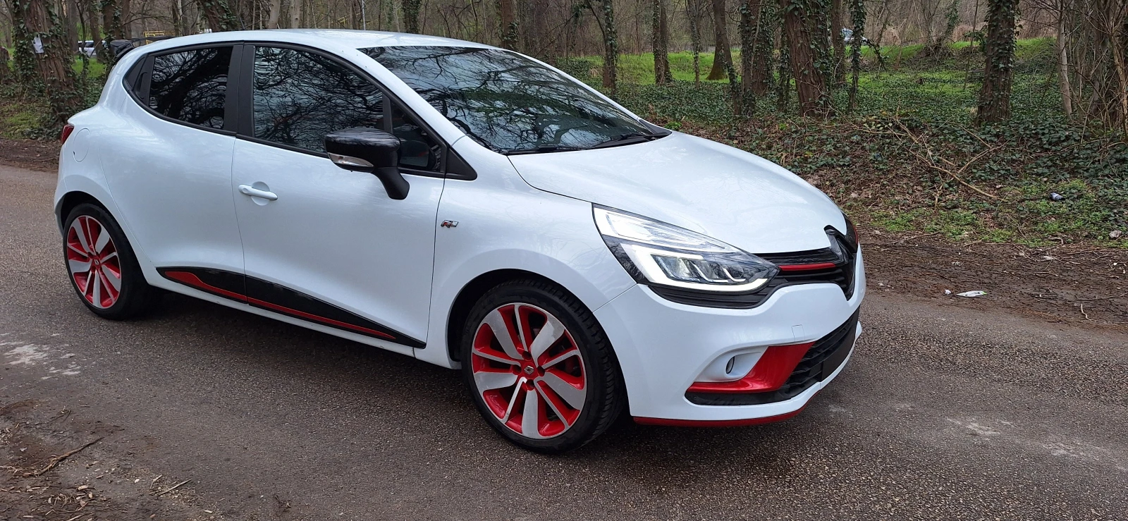 Renault Clio 1.5dci, снимка 8 - Автомобили и джипове - 53964927