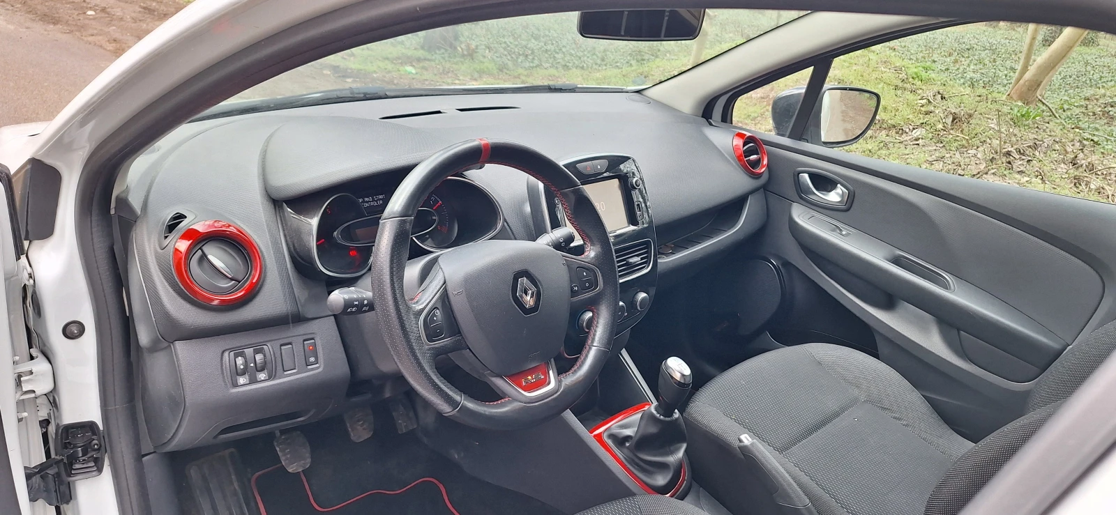 Renault Clio 1.5dci, снимка 10 - Автомобили и джипове - 53964927